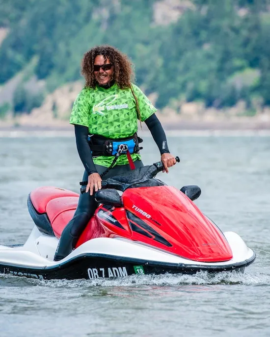 Carlos jetski support during a kite lesson